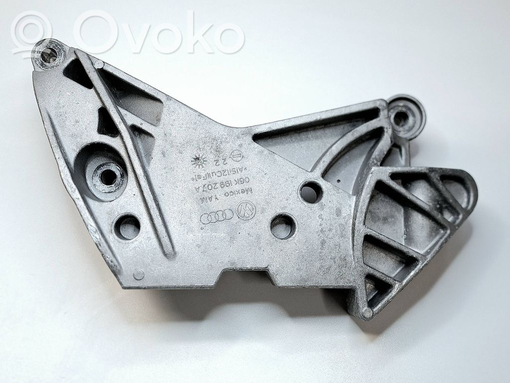 Volkswagen Golf VII Engine mounting bracket 