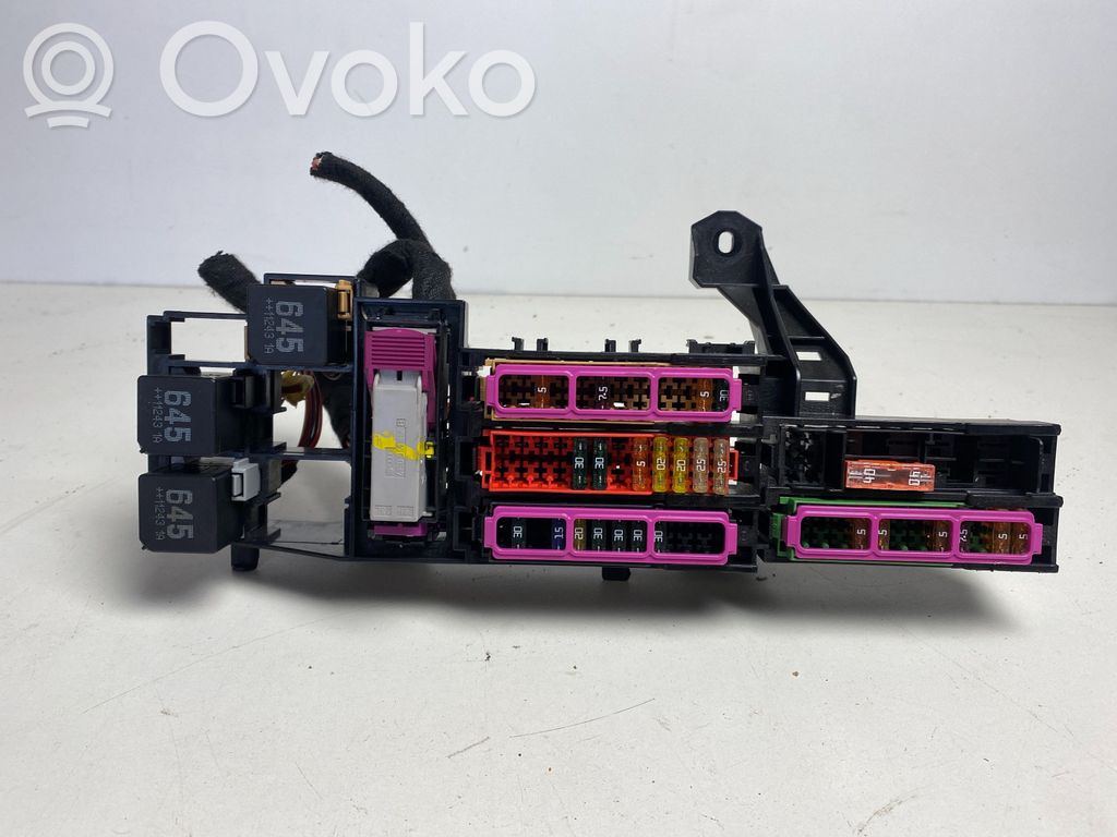 Audi A6 S6 C7 4G Fuse module 