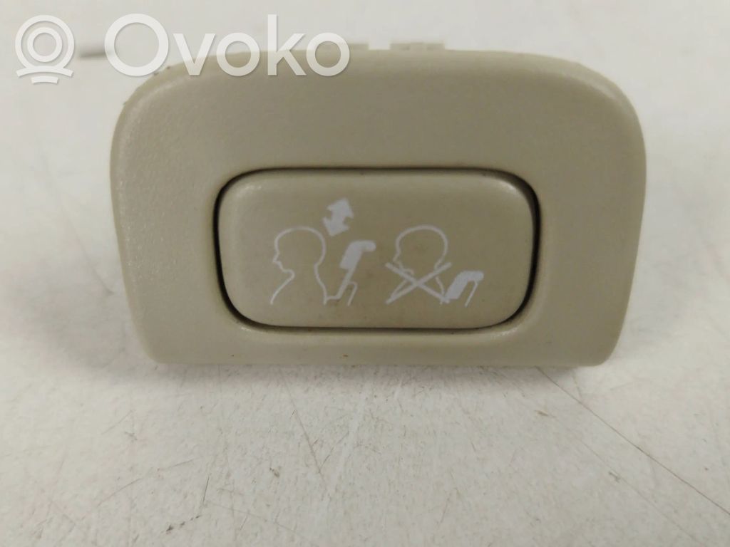 Volvo XC60 Kabel / uchwyt tylnego siedzenia 