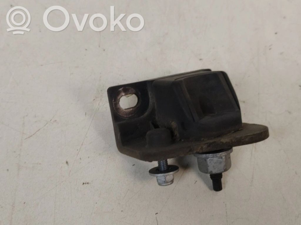 BMW X5 E70 Tailgate/trunk/boot lid buffer 
