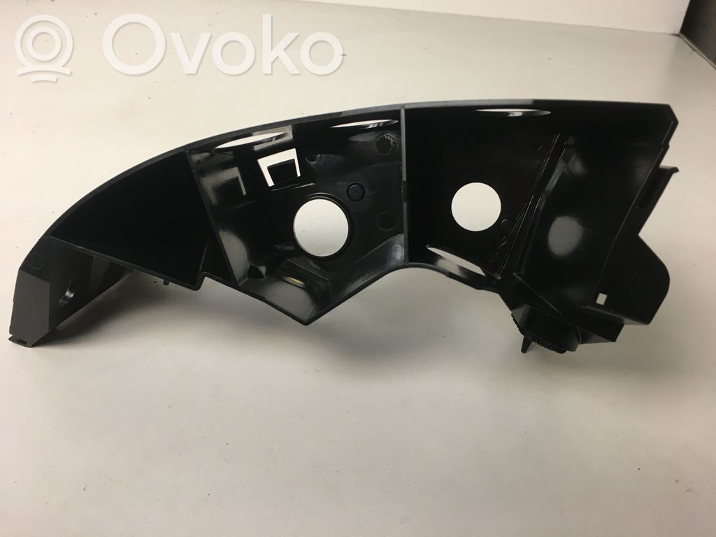 Subaru Outback Galinis laikiklis bamperio 