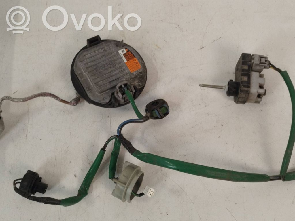 Subaru Forester SJ Headlight ballast module Xenon 
