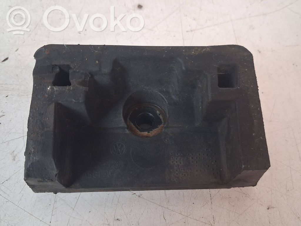 Jacking socket point   7L8804123