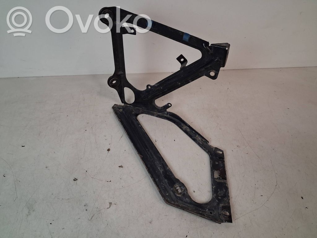 Porsche Boxster 986 Panel mocowanie chłodnicy / dół 