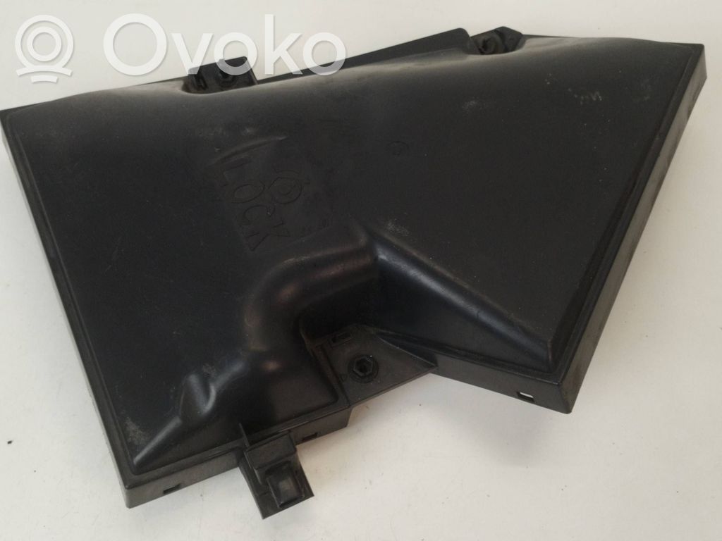 BMW X5 E70 Tapa de la caja del filtro de aire 