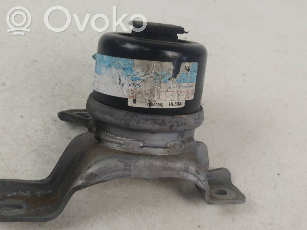Volvo S60 Engine mount bracket 