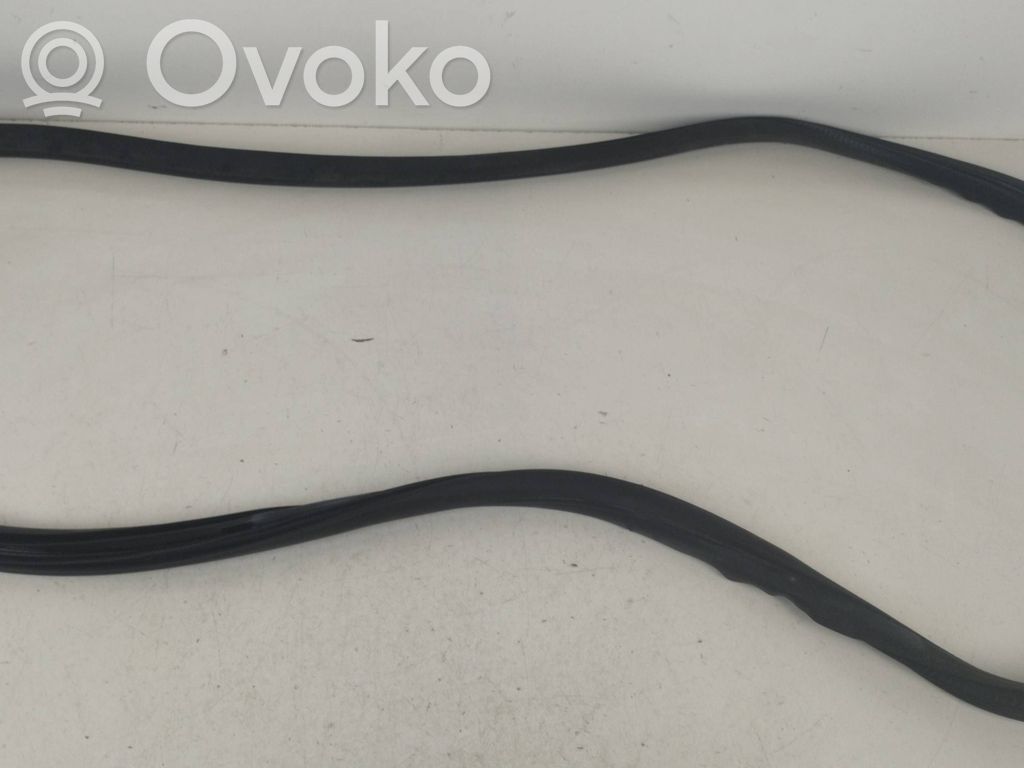 Volvo S60 Takaoven kumitiiviste 