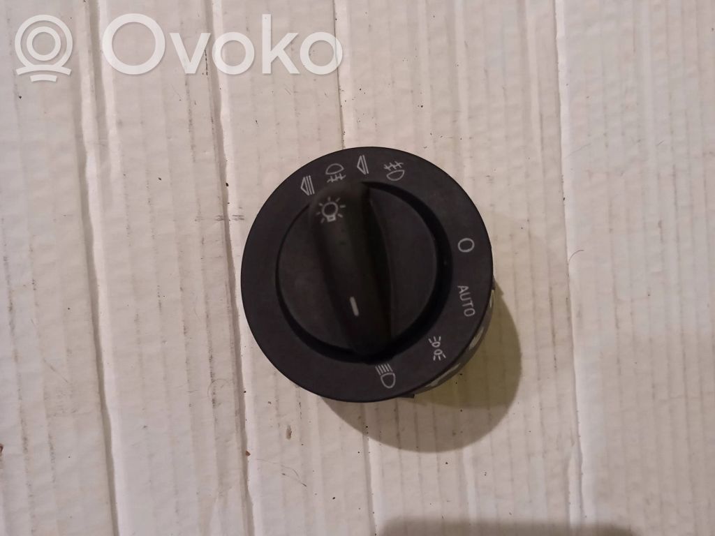 Light switch   4F2941531D