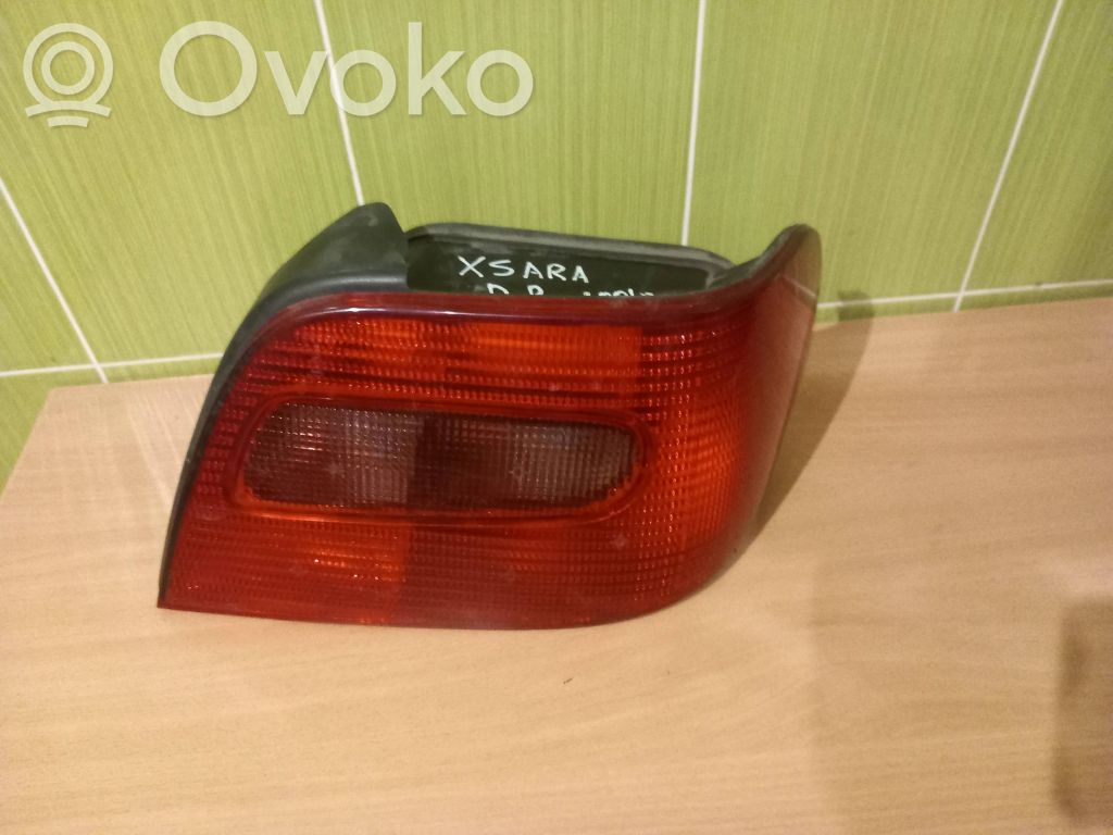 Citroen Xsara Aizmugurējais lukturis virsbūvē 
