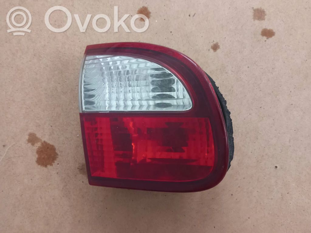 Daewoo Lanos Takaluukun takavalot 