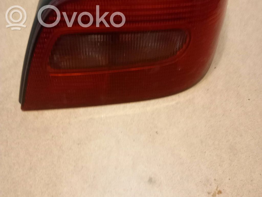 Citroen Xsara Aizmugurējais lukturis virsbūvē 