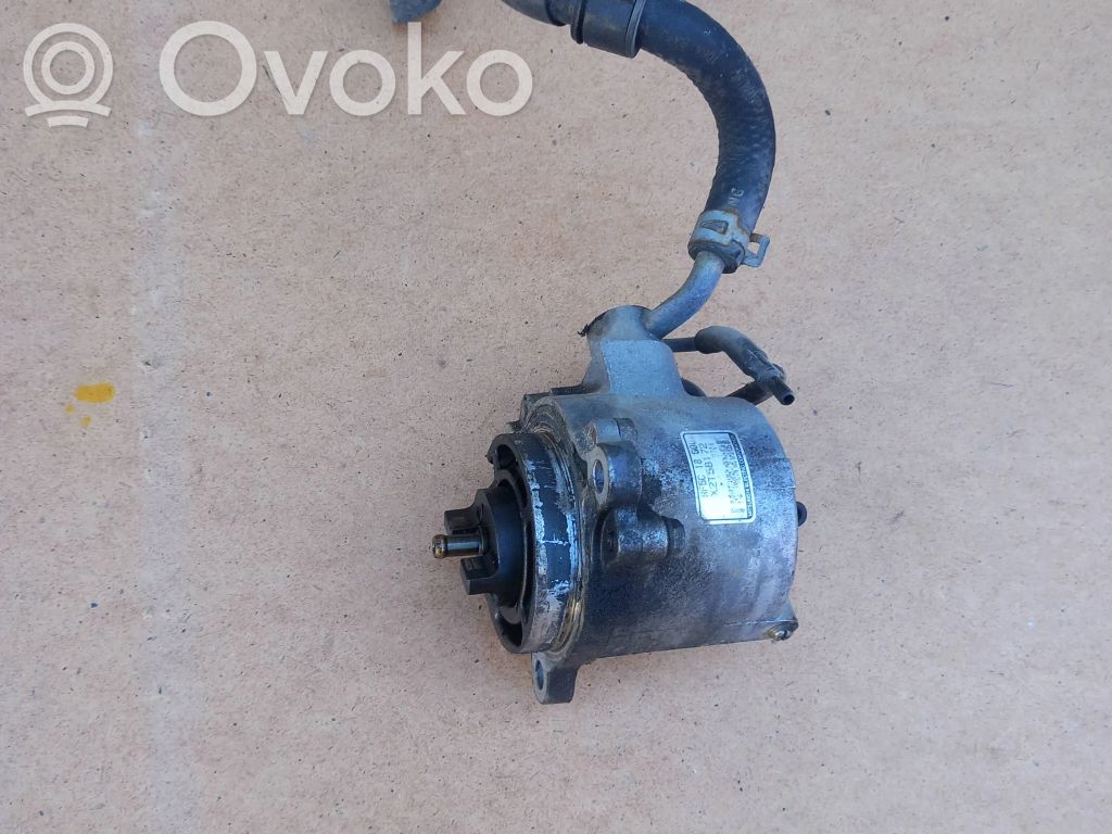 Vacuum pump   X2T58172,RF5C18G00