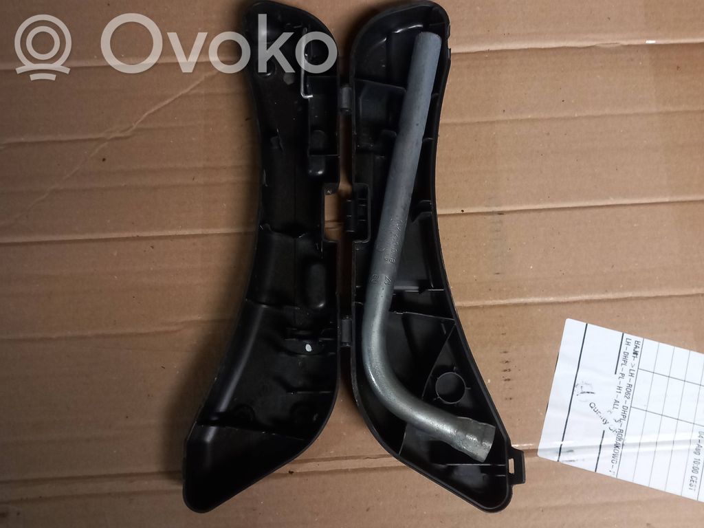 Seat Exeo (3R) Tool box 