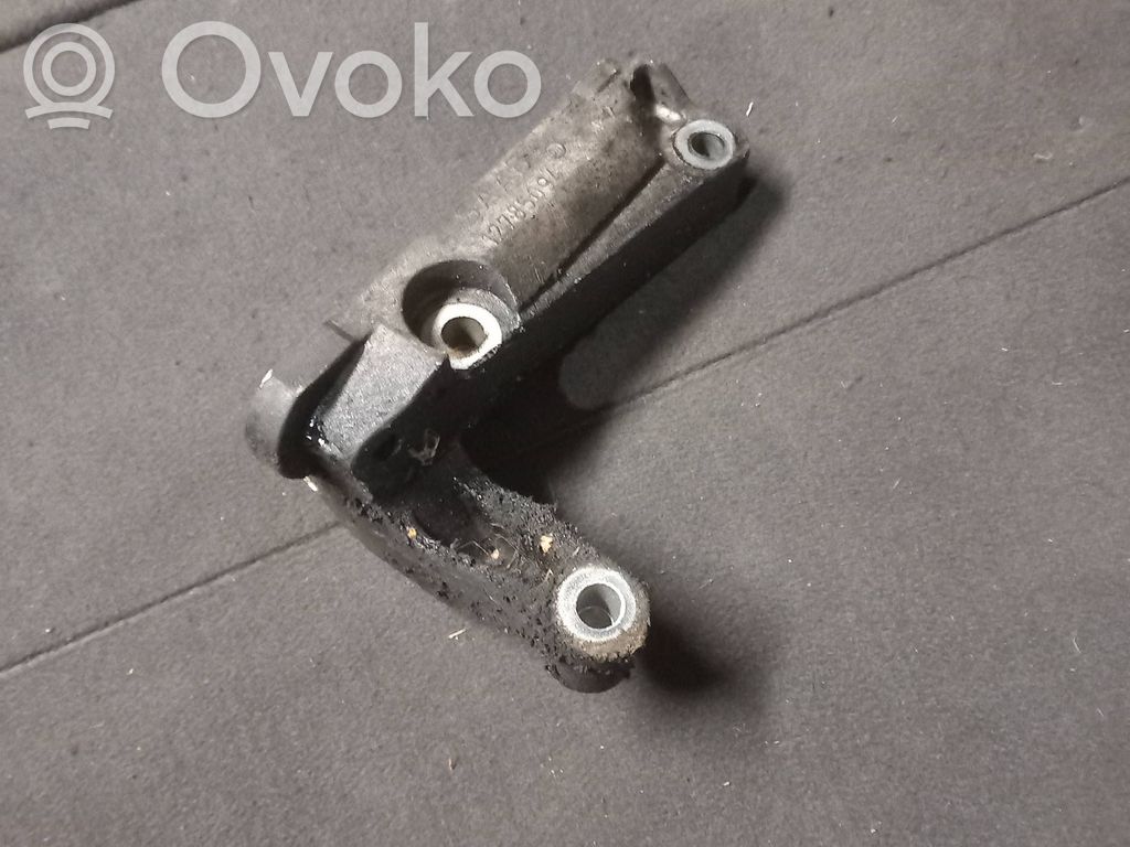 Saab 9-3 Ver2 Engine mounting bracket 