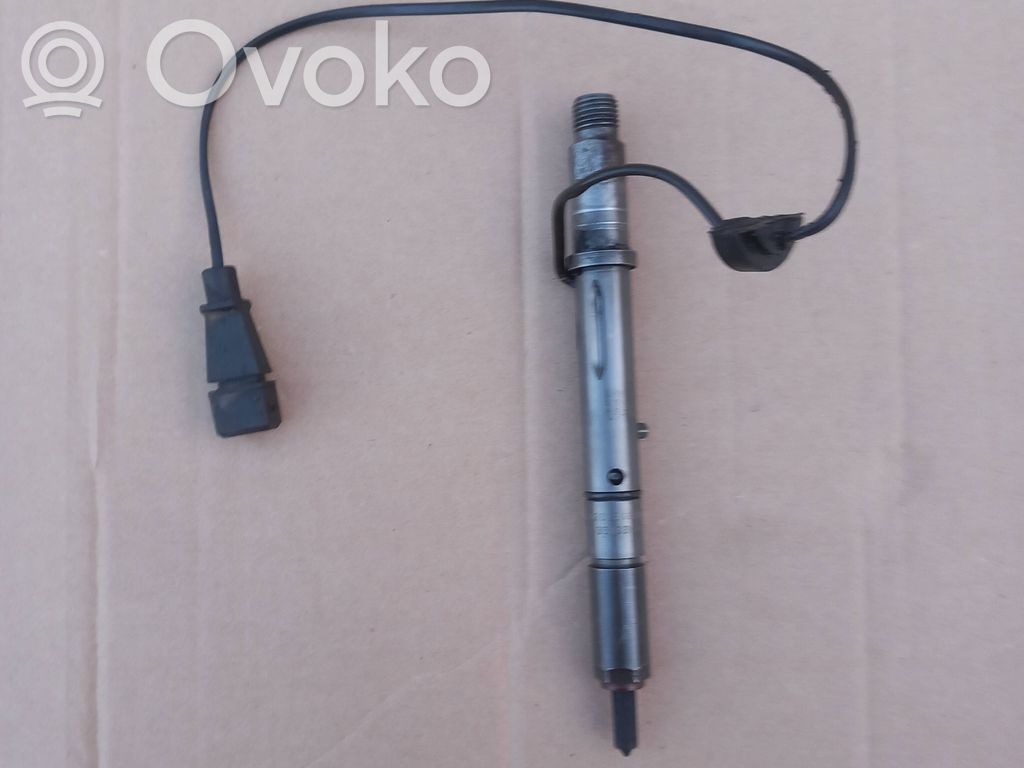 Inyector de combustible   059130202E,0432133803
