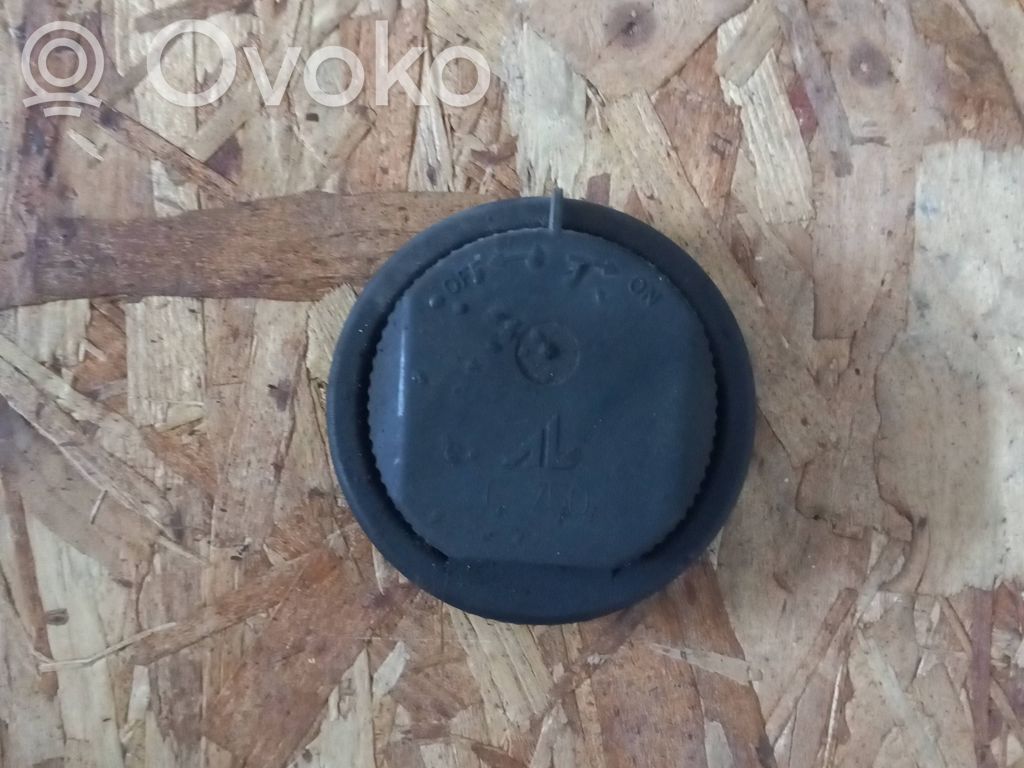 Deckel Abdeckung Scheinwerfer   42221749