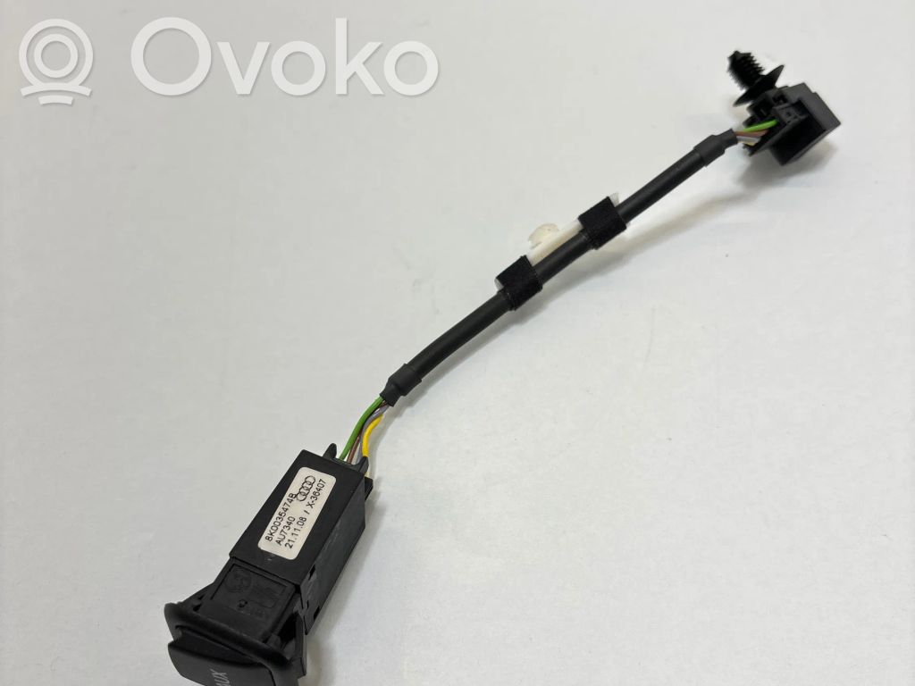 Audi A4 S4 B8 8K AUX-Anschluss 
