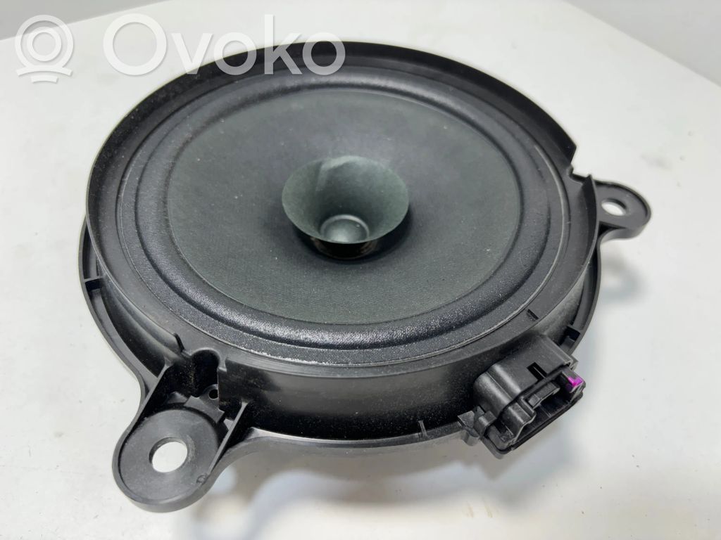 Mazda 3 III Rear door speaker 