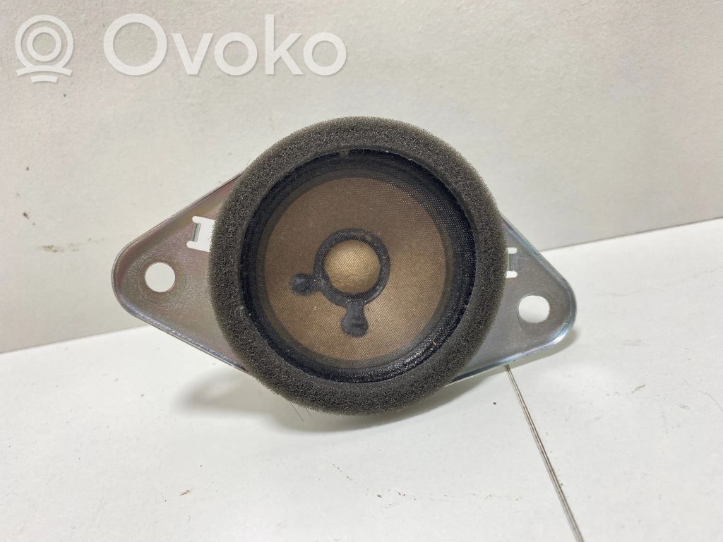Subaru Outback Altavoz del panel 