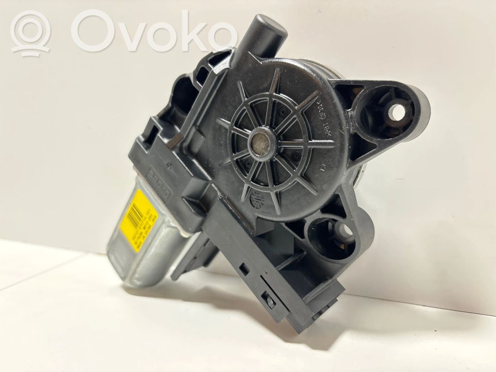 Volvo V70 Silnik regulatora szyby drzwi przednich 