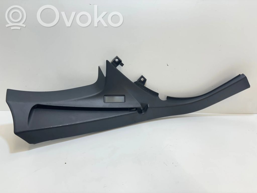 BMW 5 E60 E61 Aizkara turētājs 