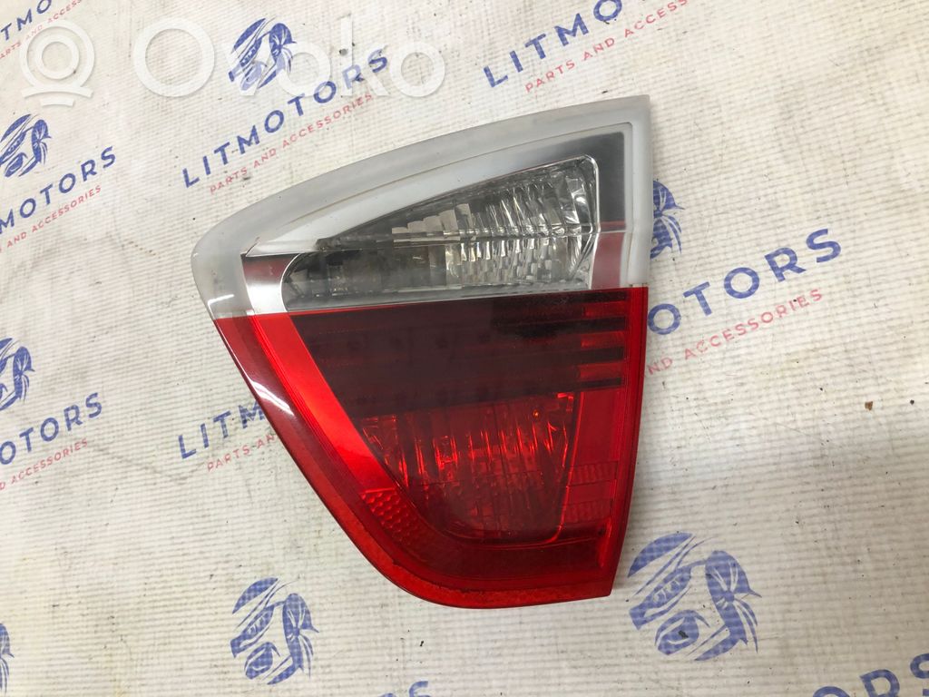 Tailgate rear/tail lights   6937460