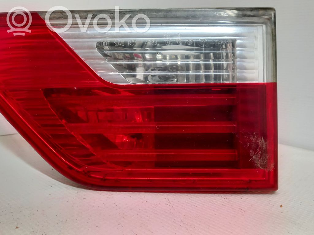 Tailgate rear/tail lights   7162214