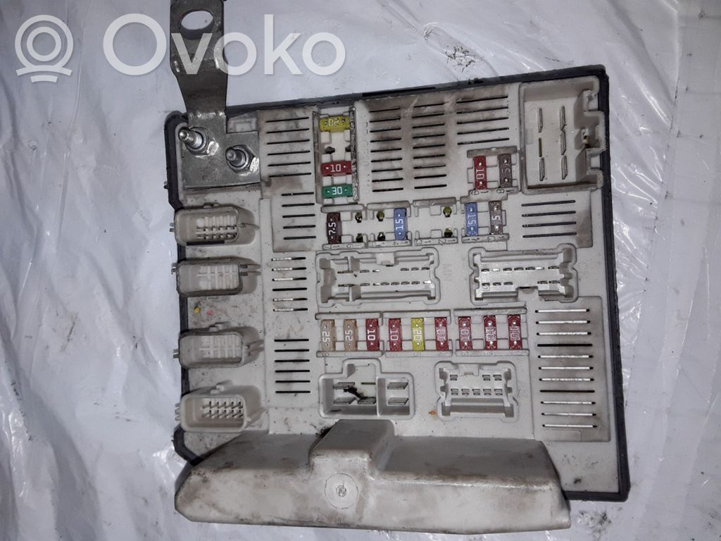 Renault Megane II Fuse module 