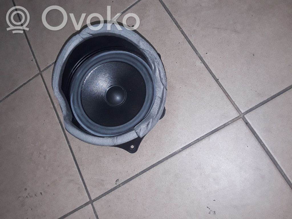 BMW X5 E53 Altavoz de la puerta delantera 