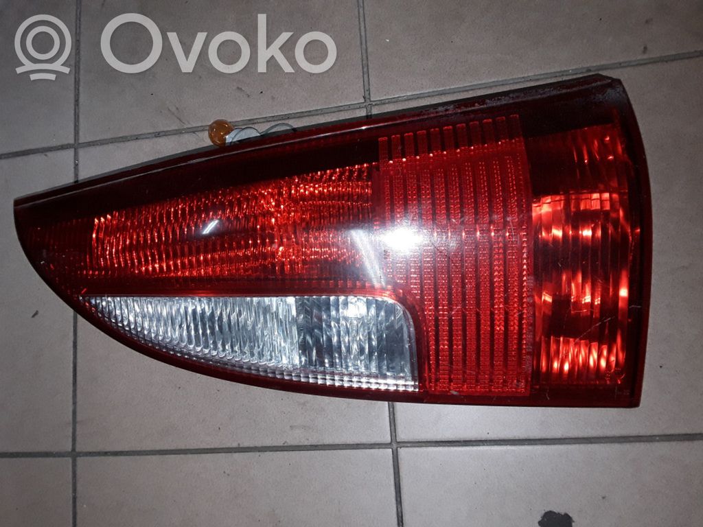 Mazda Premacy Galinis žibintas kėbule 