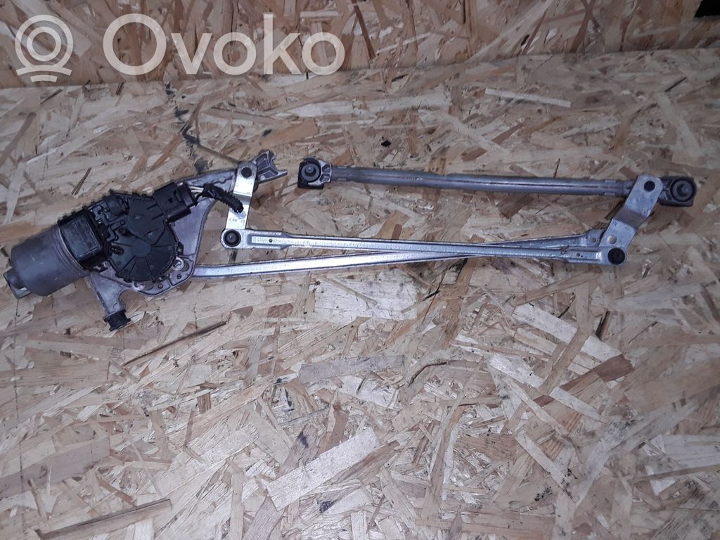 Ford Focus Front wiper linkage and motor 
