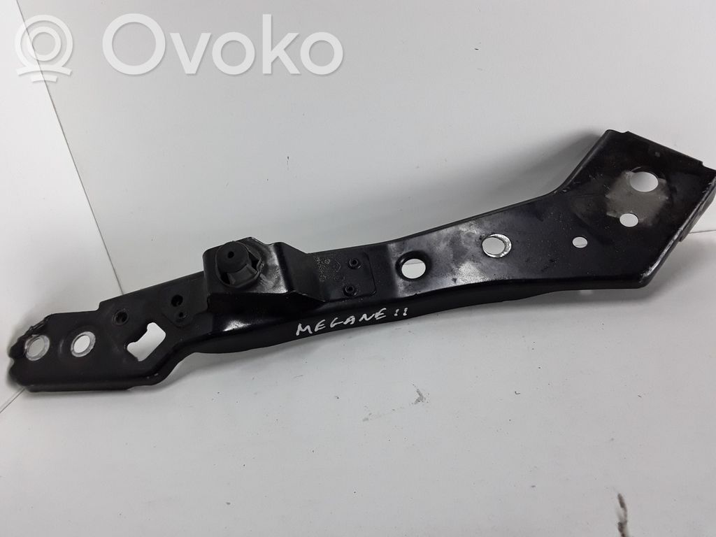 Renault Megane III Headlight/headlamp mounting bracket 