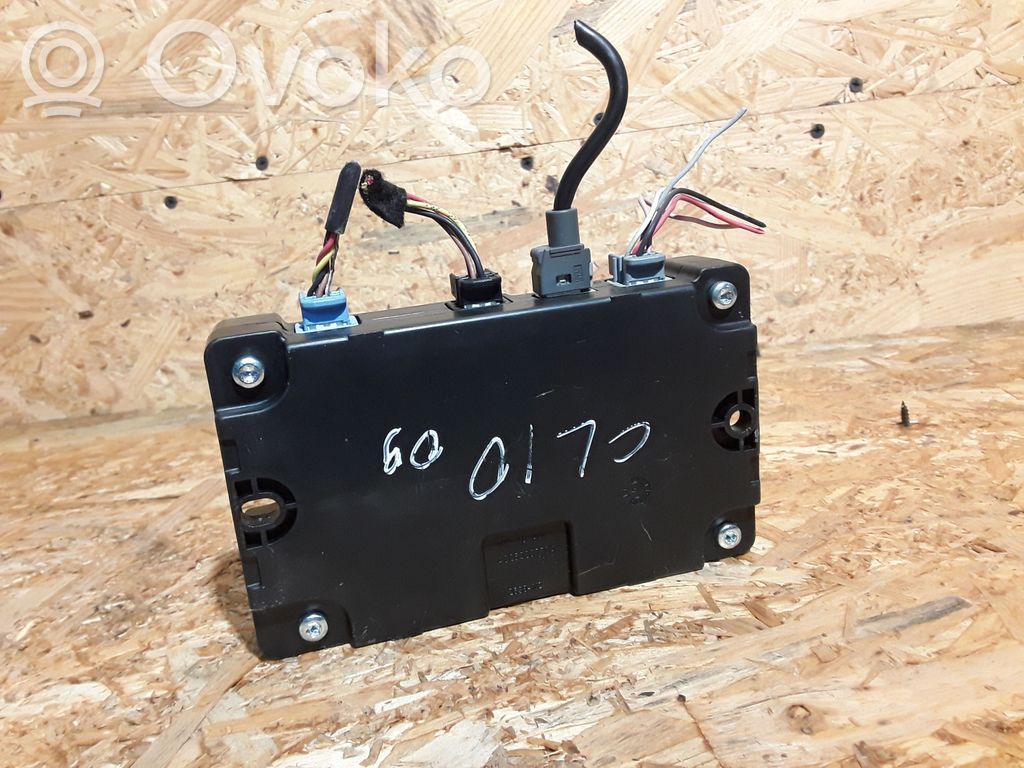 Renault Clio III GPS navigation control unit/module 