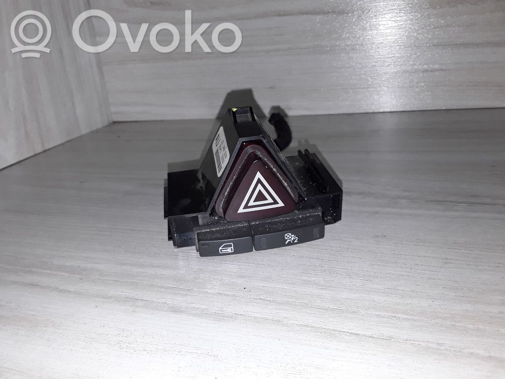 Hazard light switch   13189529