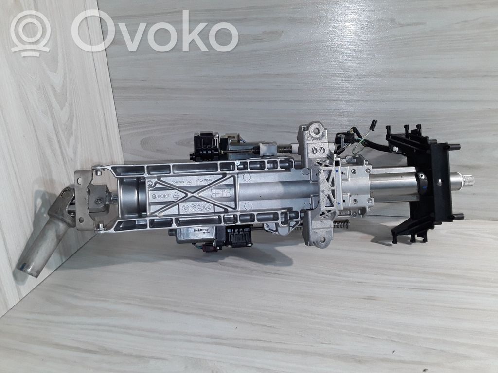BMW M5 F90 Ax volan 