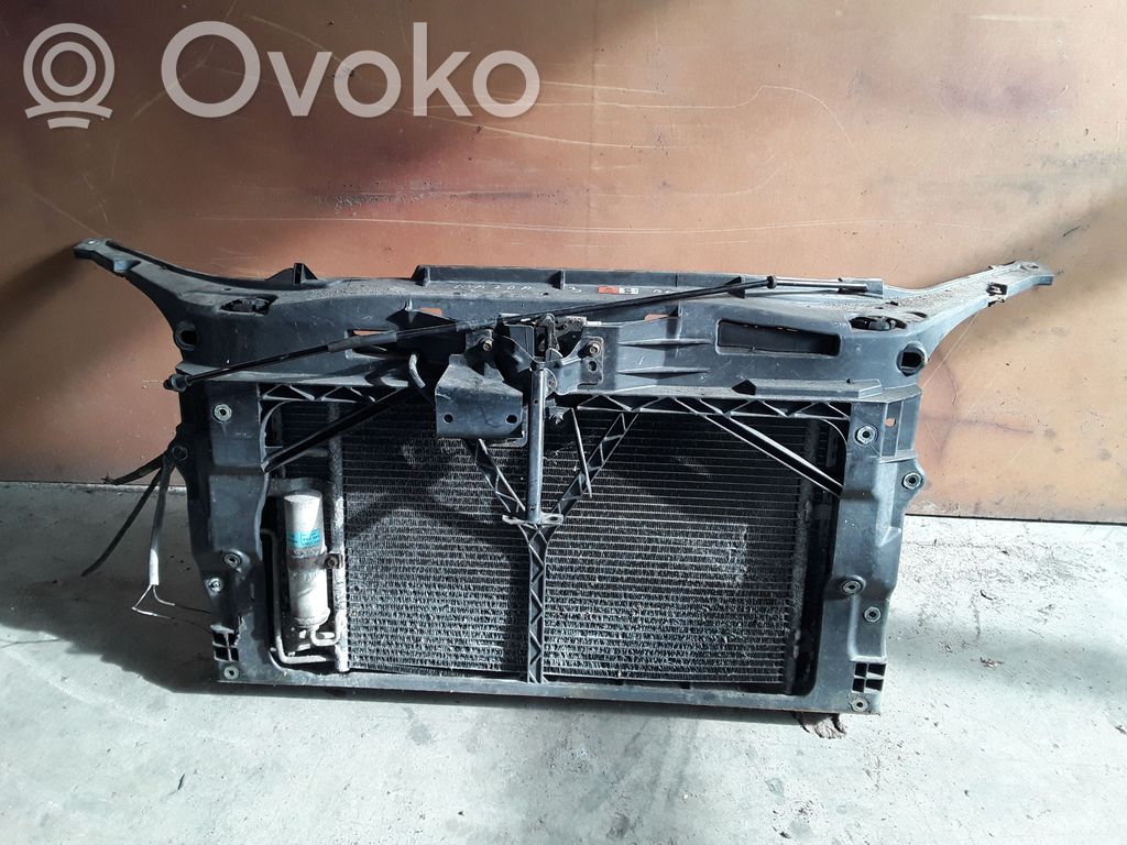 Mazda 3 I Radiatoru panelis 