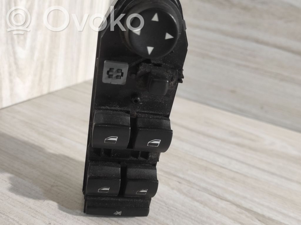 BMW 5 E60 E61 Electric window control switch 