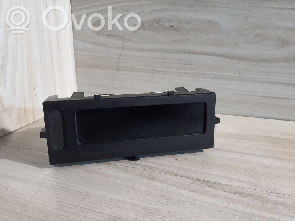Renault Megane III Screen/display/small screen 