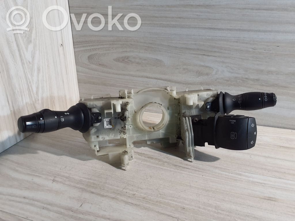 Renault Master III Rokturu komplekts 