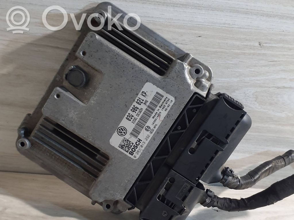 Volkswagen Golf Plus Engine control unit/module 