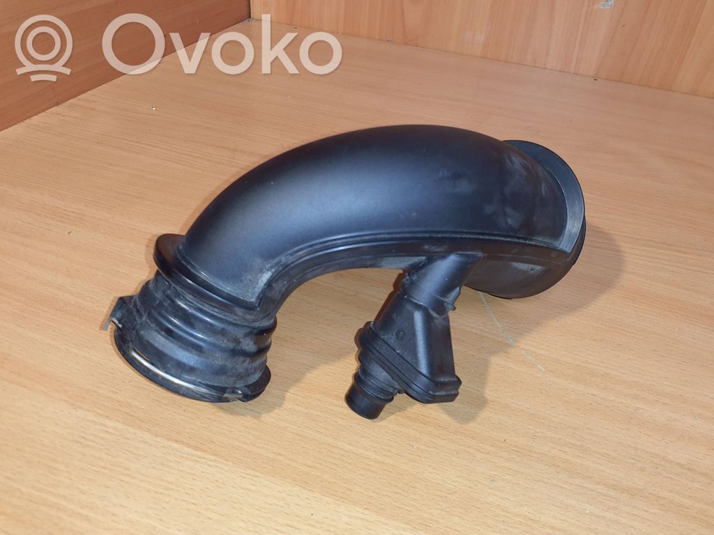 BMW M5 F90 Ansaugrohr Ansaugschlauch Turbolader 