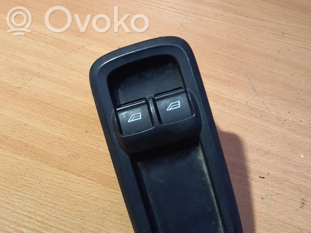 Ford Fiesta Electric window control switch 