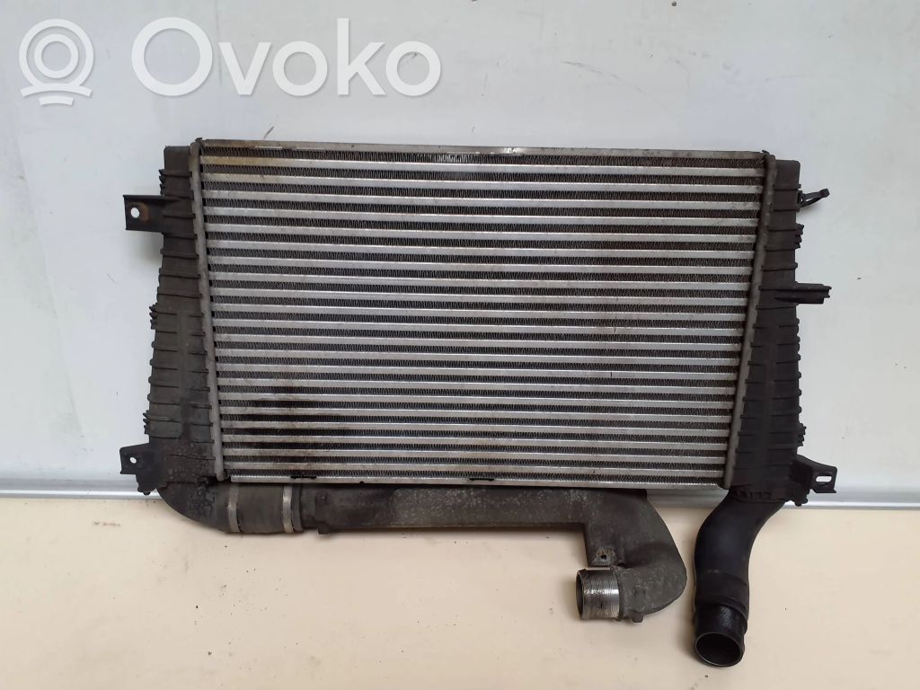 Opel Astra H Interkūlerio radiatorius 