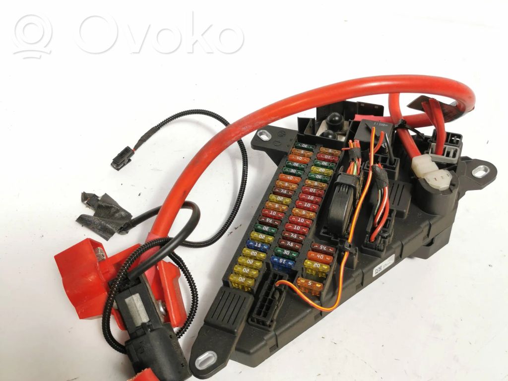 BMW 5 E60 E61 Sulakemoduuli 