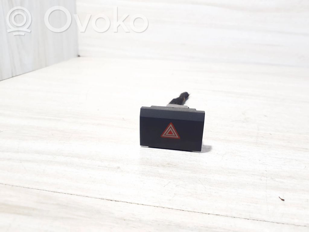 Audi A3 S3 A3 Sportback 8P Hazard light switch 