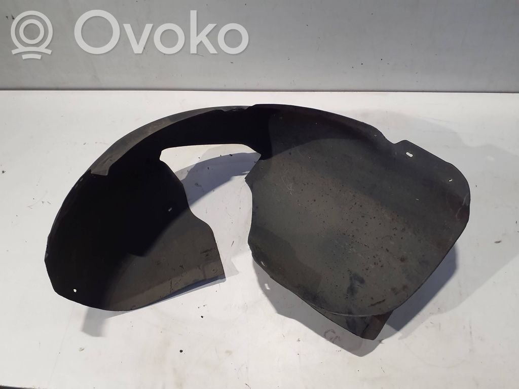 Volkswagen Golf V Nadkole przednie 