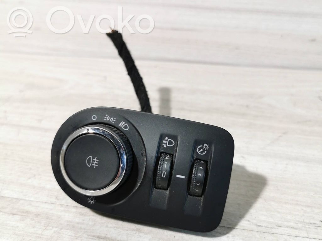 Opel Meriva B Light switch 