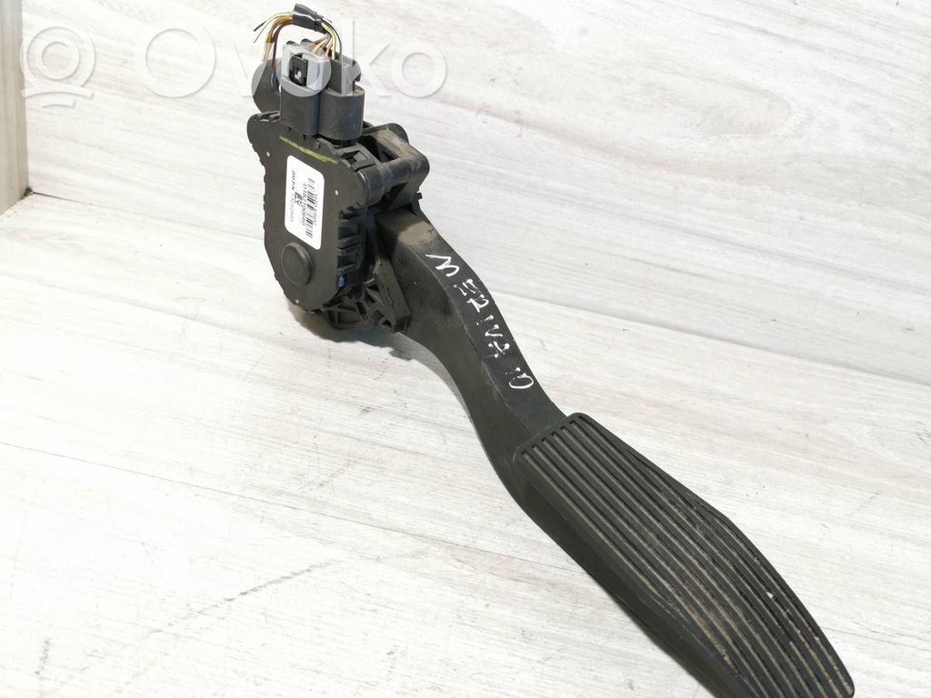 Opel Meriva B Accelerator throttle pedal 