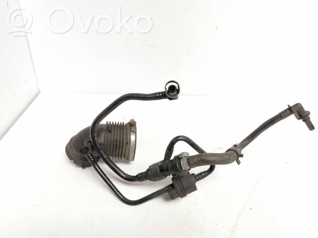 BMW 1 E81 E87 Vakuumo vamzdelis (-ai)/ žarna (-os) 