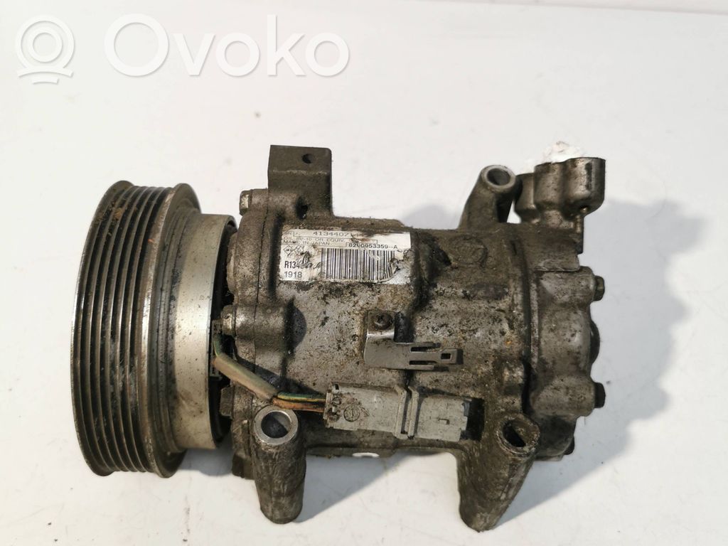 Renault Clio III Air conditioning (A/C) compressor (pump) 